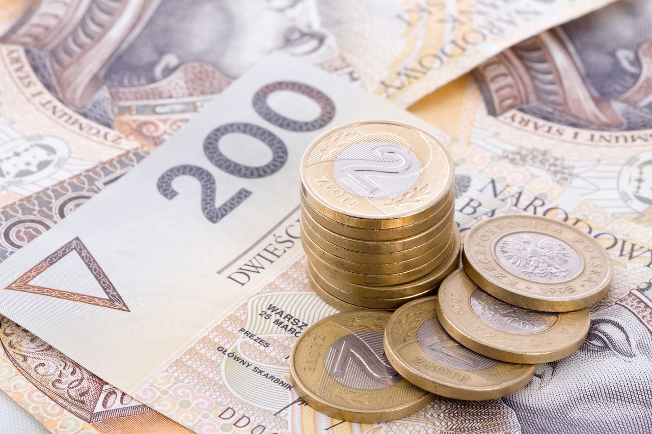 Miliardy złotych na obligacje. Polacy stawiają na "trzylatki"