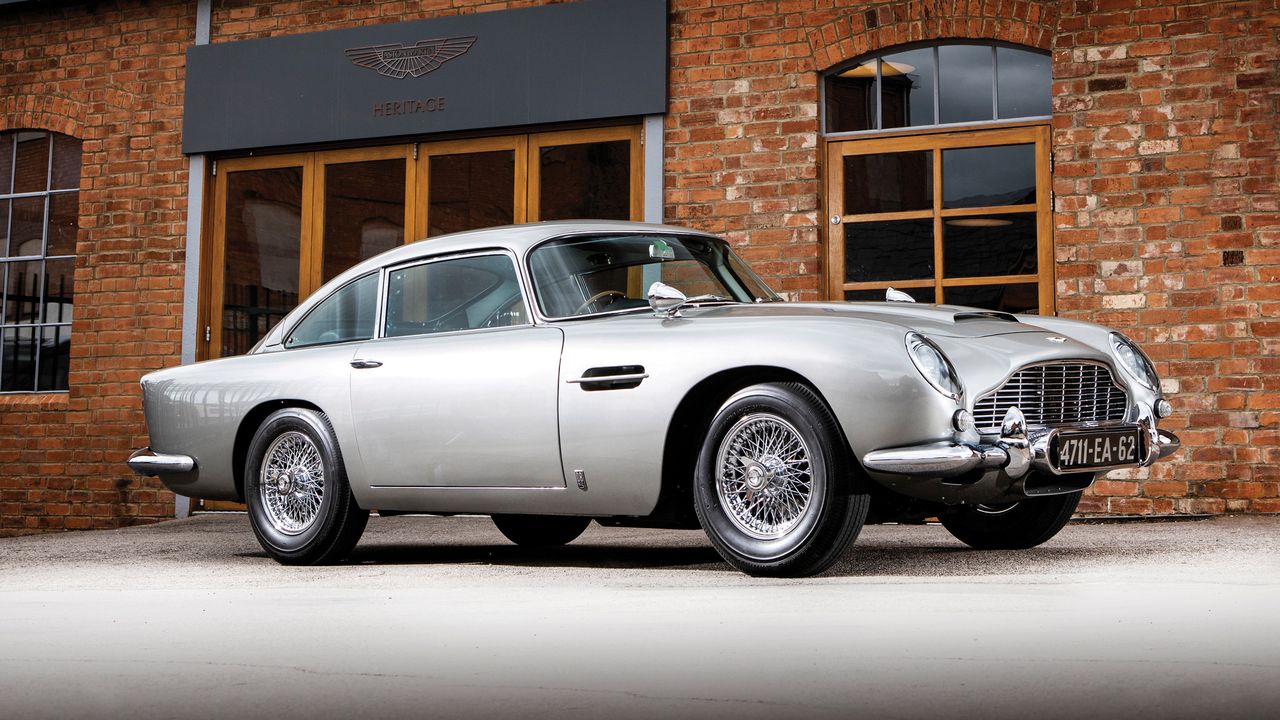 Aston Martin DB5 Jamesa Bonda trafi na aukcję. Niestety nie będzie tani