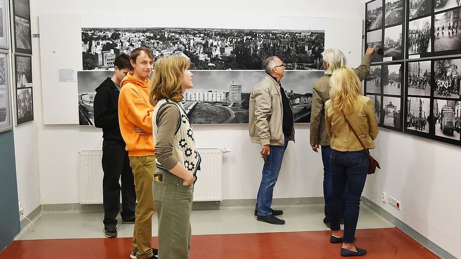 Wystawa fotograficzna pt. „Piła 1900-2000. Miasto i dzieje w migawkach” w pilskim BWA
