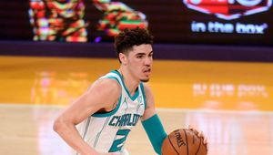 NBA. Pechowi Charlotte Hornets. Trzech podstawowych zawodników poza rotacją