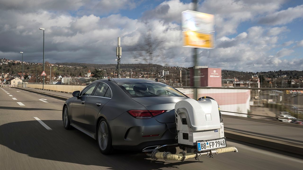 Mercedes intensywnie pracuje nad coraz czystszymi silnikami Diesla. Zdaniem marki zakaz dla takiego rodzaju paliwa jest złym pomysłem.