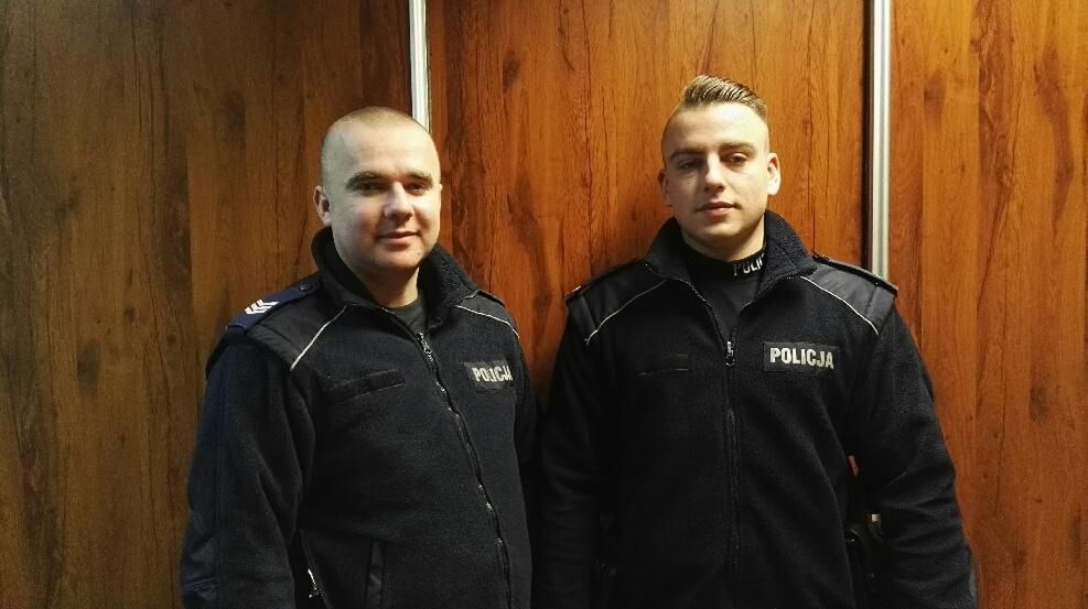 Policjanci uratowali samobójcę