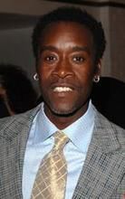 Don Cheadle w schronisku dla psów