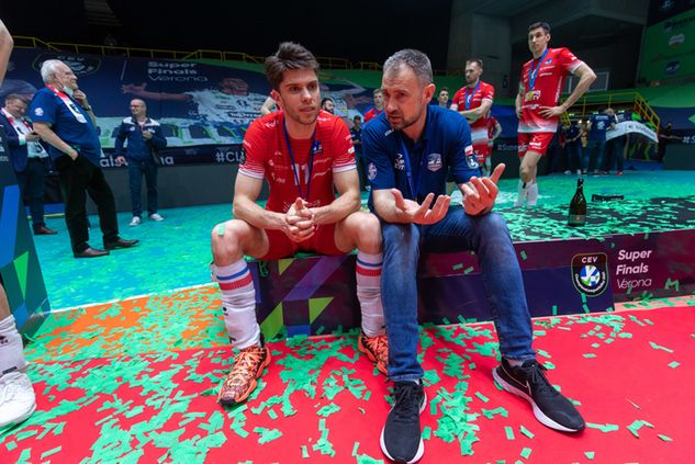 Na zdjęciu: Aleksander Śliwka i Nikola Grbić po finale Ligi Mistrzów