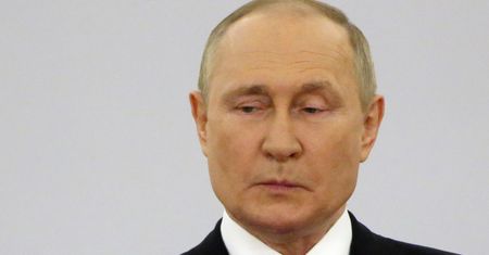 Kreml zaostrza krajową politykę. Putin wziął się za celebrytów