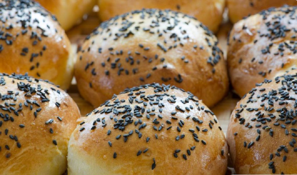 GIS wycofuje 3 partie Sezamu czarnego "Helio" ze sprzedaży. Wykryto tlenek etylenu