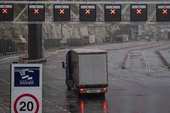 Lockdown w Wielkiej Brytanii. Kierowcy muszą robić testy