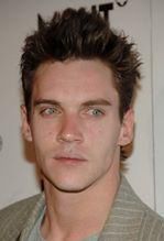 Poeta Jonathan Rhys Meyers