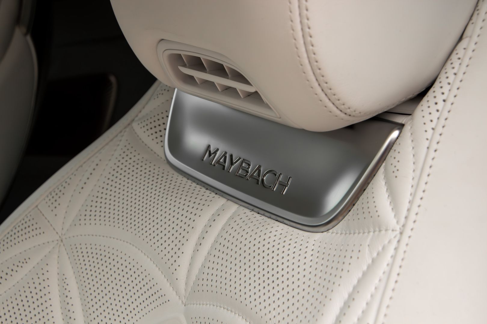 Mercedes-Maybach SL 680