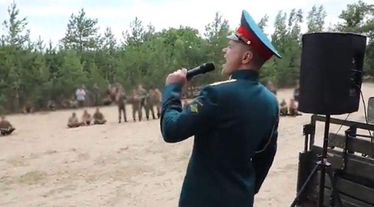 Kuriozalny koncert dla rosyjskich oddziałów.