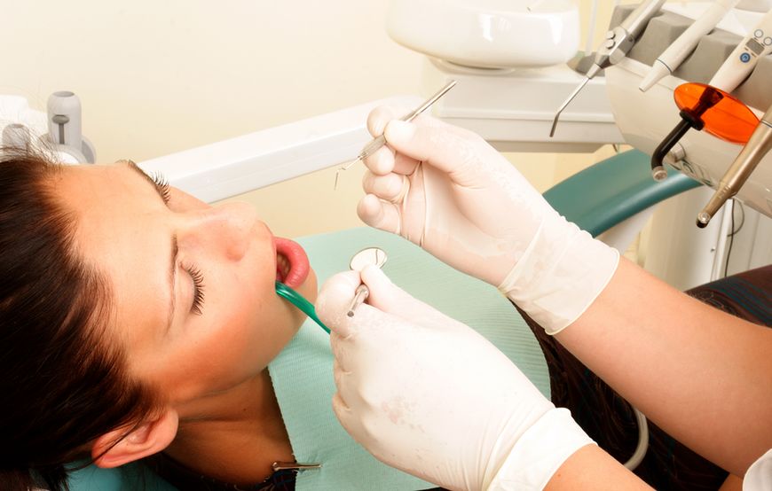 Ryzyko uszkodzenia zębów i dziąseł