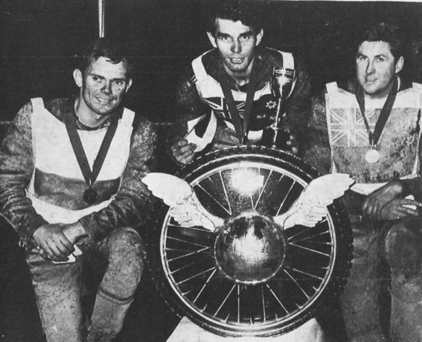 Jedyny Polak na podium stadionu Wembley - Antoni Woryna, obok Ivan Mauger i Barry Briggs