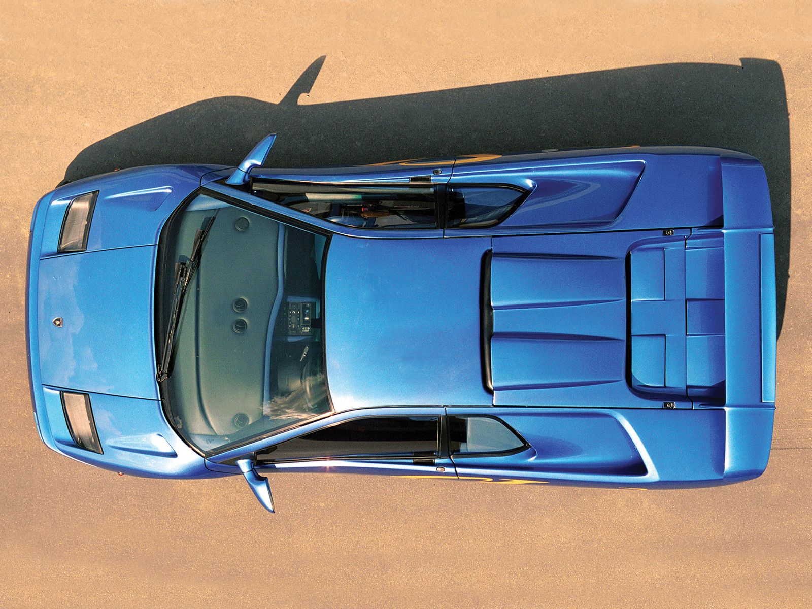 Od dekad z V12: ewolucja hipersamochodów Lamborghini 60