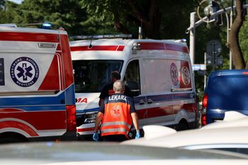 Poważny wypadek w pracy. Maszyna zmiażdżyła rękę mężczyźnie
