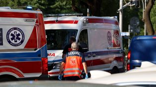 Poważny wypadek w pracy. Maszyna zmiażdżyła rękę mężczyźnie