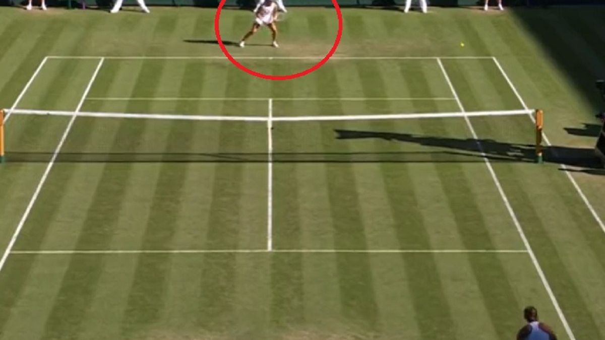 Twitter / Polsat Sport / Iga Świątek w czasie meczu w Wimbledonie