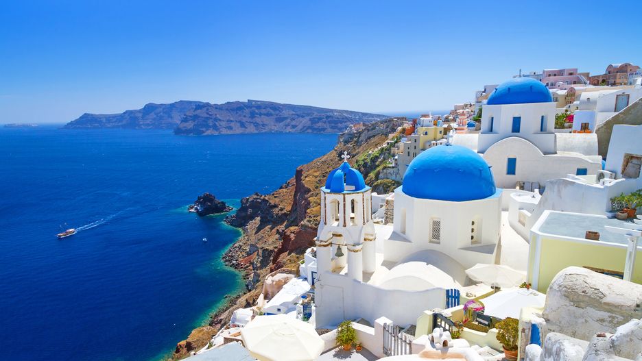 ECDC odradza podróże m.in na wyspę Santorini 