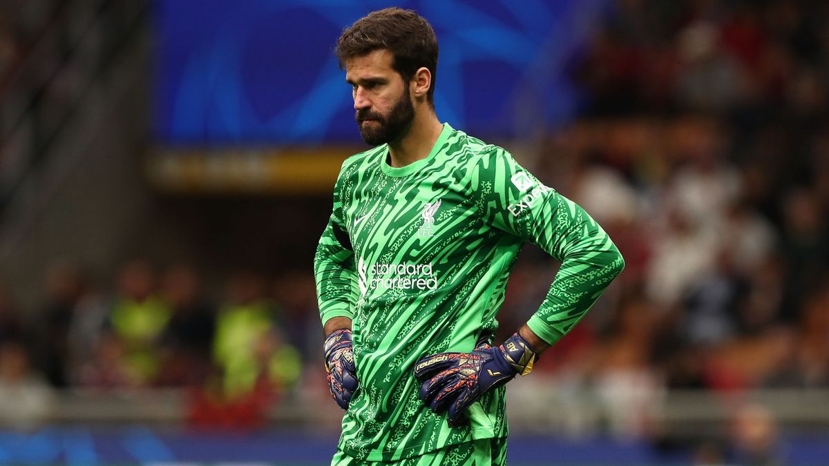 Zdjęcie okładkowe artykułu: Getty Images / Marco Luzzani / Na zdjęciu: Alisson Becker.