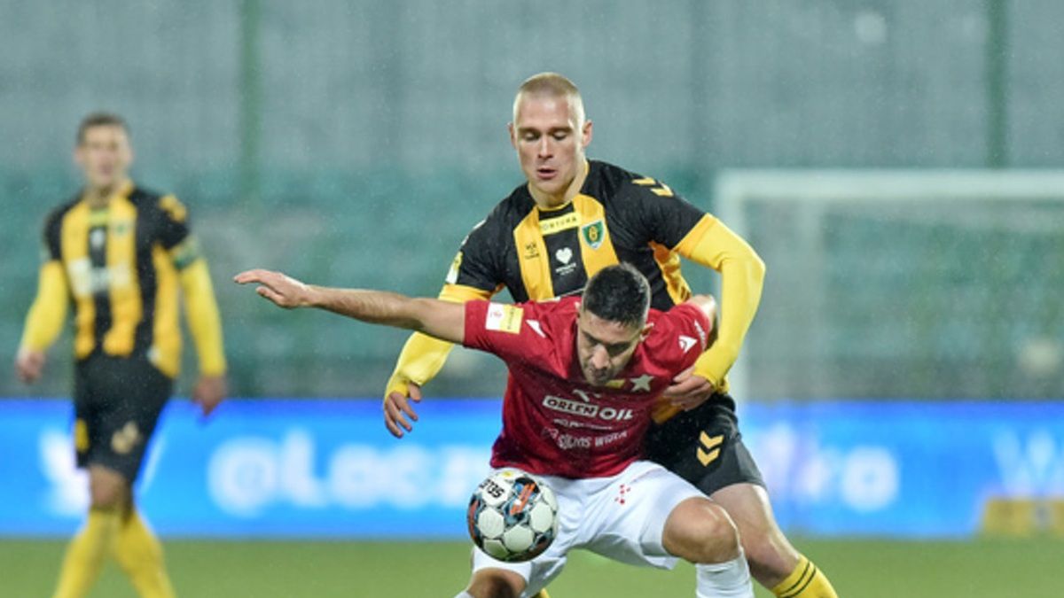 WP SportoweFakty / Krzysztof Porębski / Mecz Fortuna I ligi: GKS Katowice - Wisła Kraków