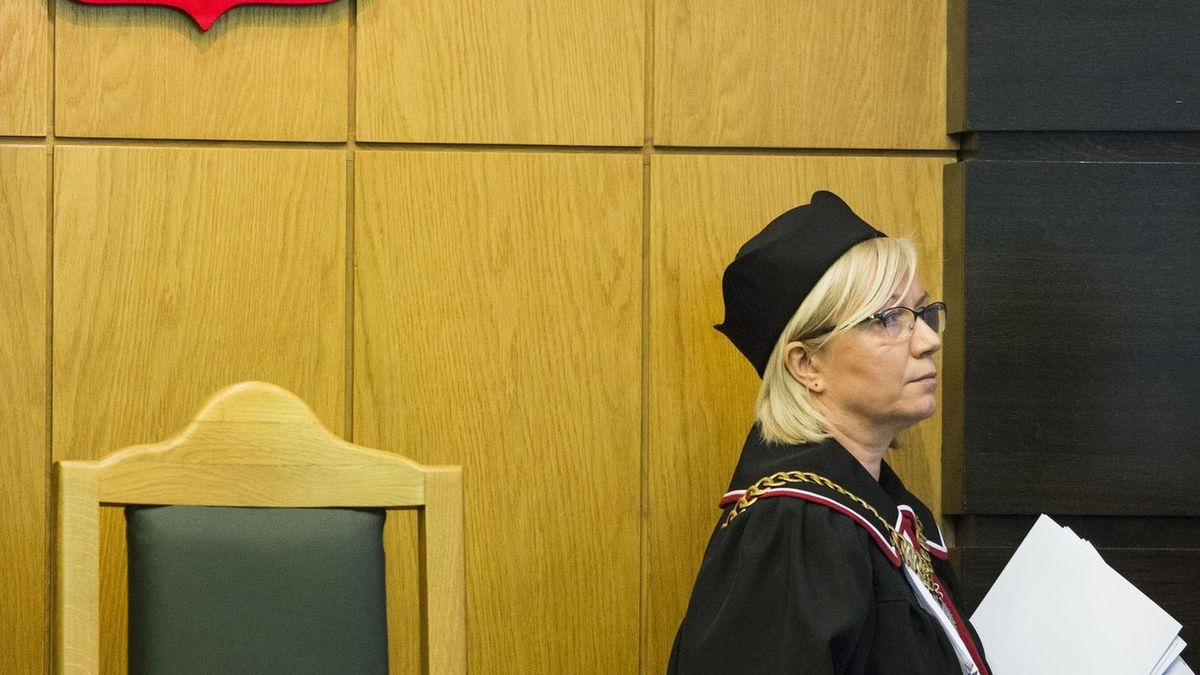 Zmiany w ustawie znoszące limit składek przygotował resort minister Rafalskiej. Sejm poprał je już za rządów premiera Morawieckiego.