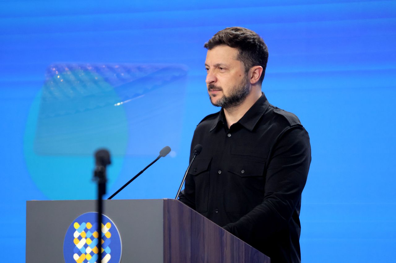Zelensky and Trump set for strategic talks at G7 summit