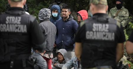 Destabilizacja Europy. Tak Putin przemyca uchodźców przez Polskę