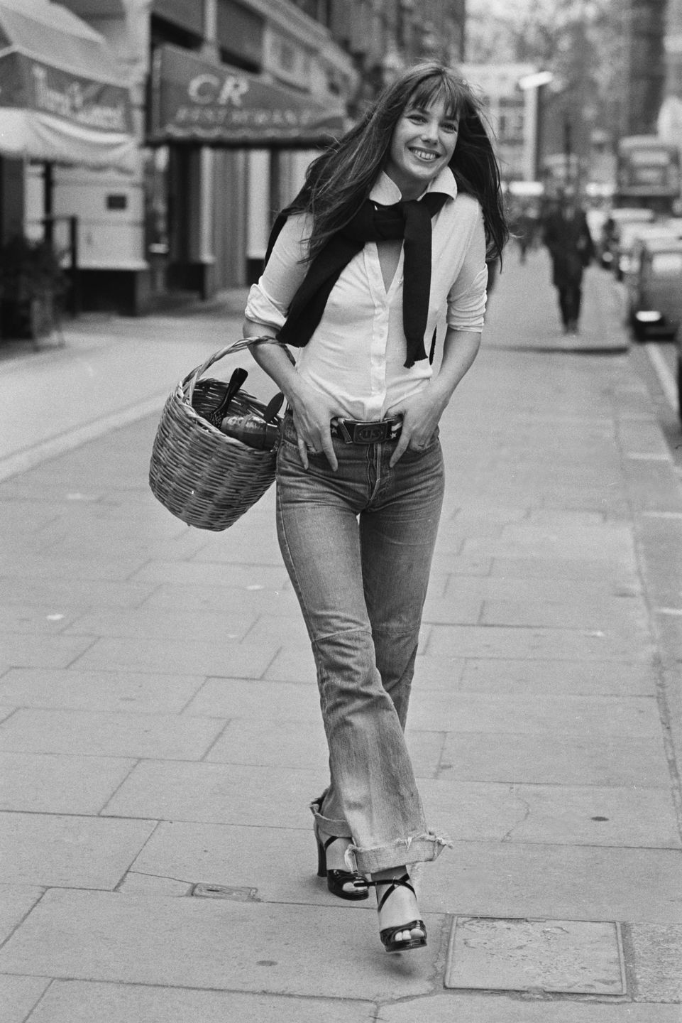 Jane Birkin nie rozstawała się wiklinowym koszem