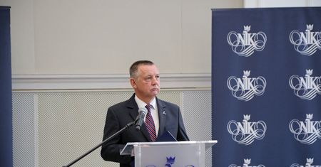 "Szokujące informacje" Banasia. Fala komentarzy po konferencji prezesa NIK