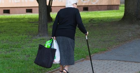 Co piąty dom seniora działa bez zezwolenia. Takiej skali problemu rząd się nie spodziewał