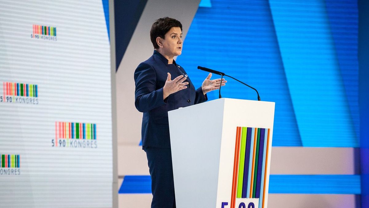 Premier Beata Szydło podczas Kongresu 590