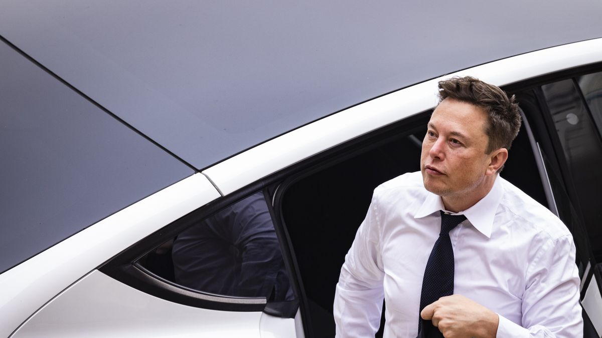 Elon Musk jest "szantażowany" przez nastolatka 
