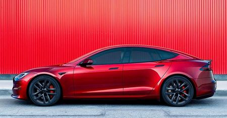 Elon Musk stawia na Chiny. Odświeżona Tesla pokazana w Pekinie