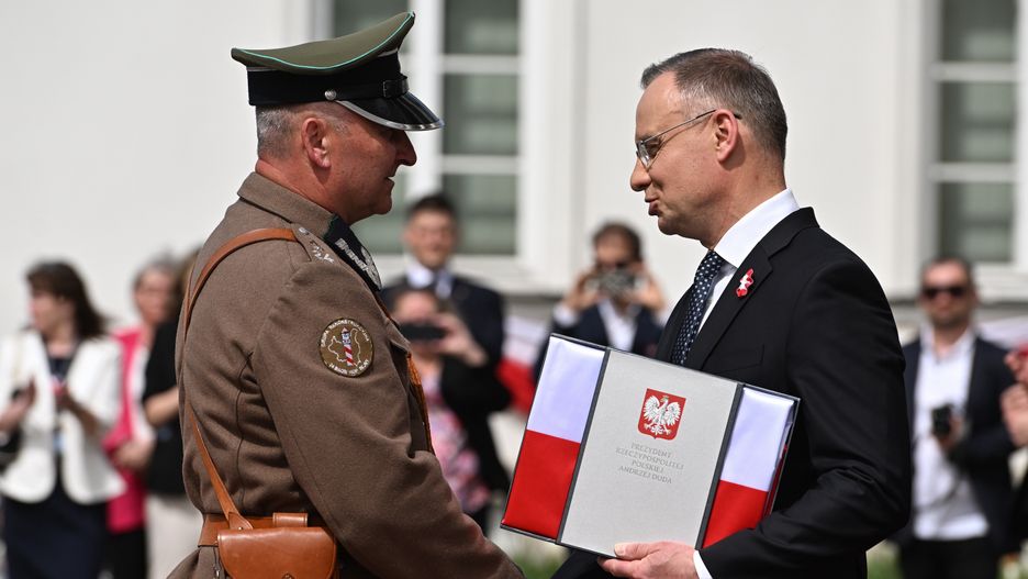 Prezydent wręczył akty mianowania na stanowisko dowódcy generalnego RSZ i na stanowisko dowódcy WOT 
