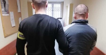Zrobił zakupy za 10 zł znalezioną kartą. Dotkliwe konsekwencje
