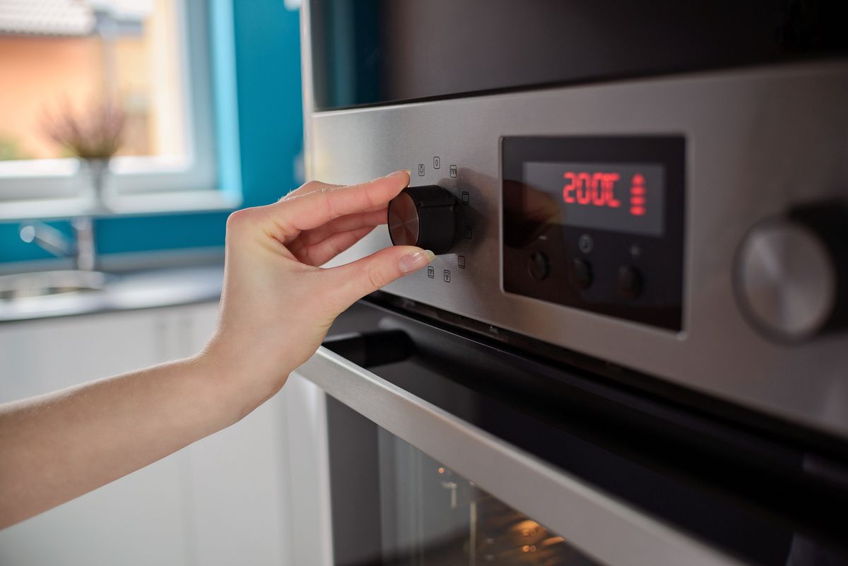 Wystarczy jedna rzecz, a piekarnik zużyje zdecydowanie mniej energii