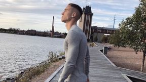 Polski piłkarz w "Hotel Paradise". Kim jest Jeremiah Dąbrowski?