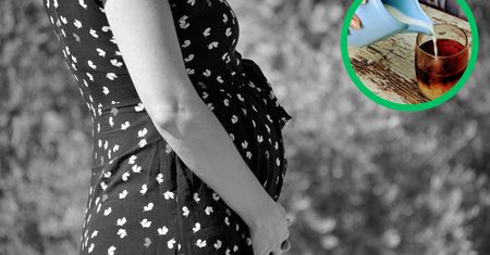 W PRL wiele kobiet zmuszano do picia tego napoju. Dziś wiadomo, że niepotrzebnie