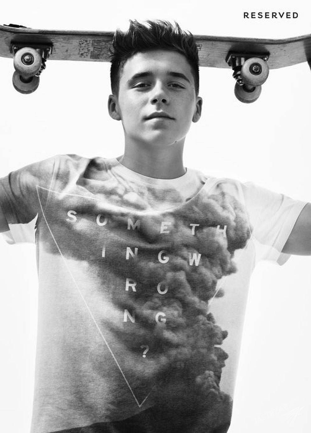Brooklyn Beckham 
Fot. screen z Reserved