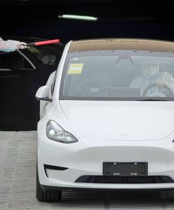 Tesla wycofuje ponad milion pojazdów. Mają wadę systemu hamulcowego