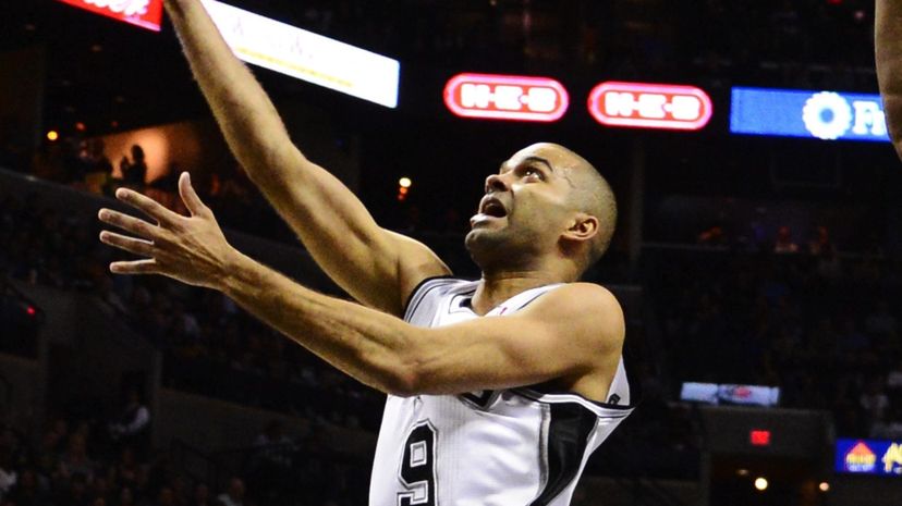 Zdjęcie okładkowe artykułu: Na zdjęciu: Tony Parker - zawodnik San Antonio Spurs