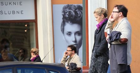 "Namawia ją na skromny ślub!"