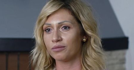 Wskoczyła w leginsy i stanęła przed lustrem. Co za ciało