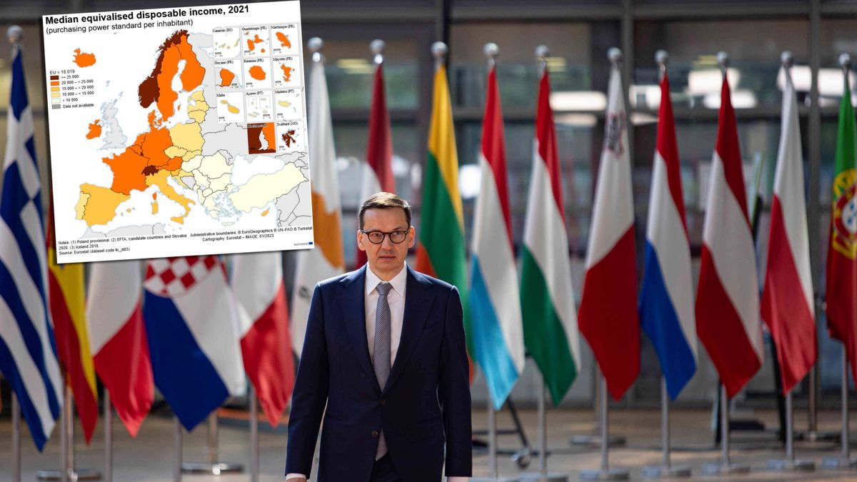 Mateusz Morawiecki Prime Minister Of Poland The European Council Summit
Mateusz Morawiecki Prime Minister of Poland arrives at the extraordinary special EU summit about Ukraine, Energy and Defense, walking next to the European flags and speaks to the press. Meeting of the EU leaders, the European Council in Brussels, Belgium on May 31, 2022 (Photo by Nicolas Economou/NurPhoto via Getty Images)
NurPhoto
nurphoto, prime minister of poland, european council summit, mateusz morawiecki prime minister, extraordinary special eu summit, eu leaders, european flags, energy, defense, press, brussels, photo, man, person