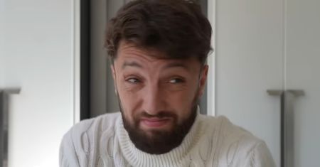 Luka poszedł do fast fooda i ODPALIŁ SIĘ na obsługę: "Patola. Pani pomyliła napój. (...) RZUCIŁA KOTLETA!"