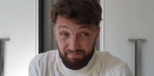 Luka poszedł do fast fooda i ODPALIŁ SIĘ na obsługę: "Patola. Pani pomyliła napój. (...) RZUCIŁA KOTLETA!"