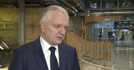 Jarosław Gowin: Komisja Europejska broni praw wielkich koncernów