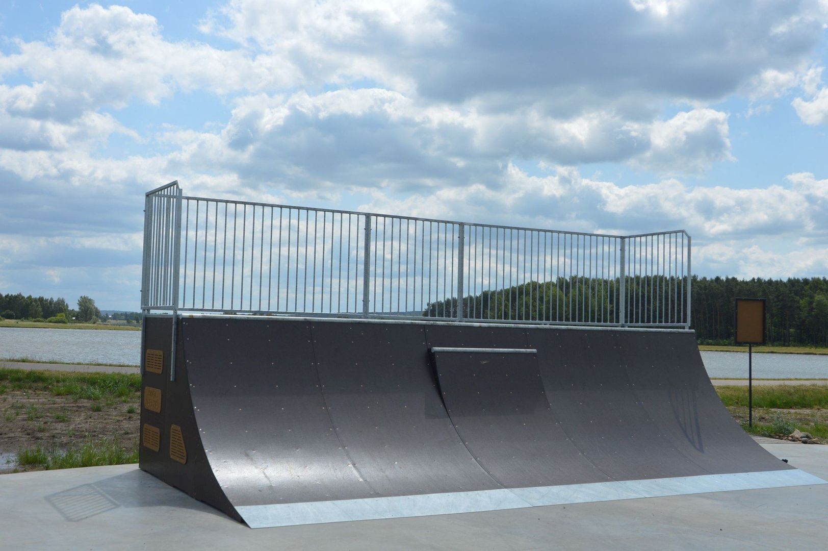 Skatepark nad zalewem Antoniów będzie oficjalnie otwarty w piątek 27 czerwca