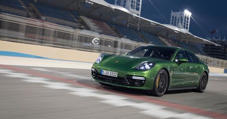 Porsche Panamera GTS w pierwszym teście. Sprawdziłem najbardziej charakterną odmianę na torze w Bahrajnie