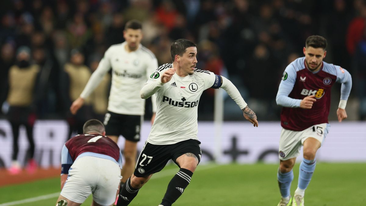 PAP / Leszek Szymański / Na zdjęciu: Josue podczas meczu Aston Villa - Legia Warszawa