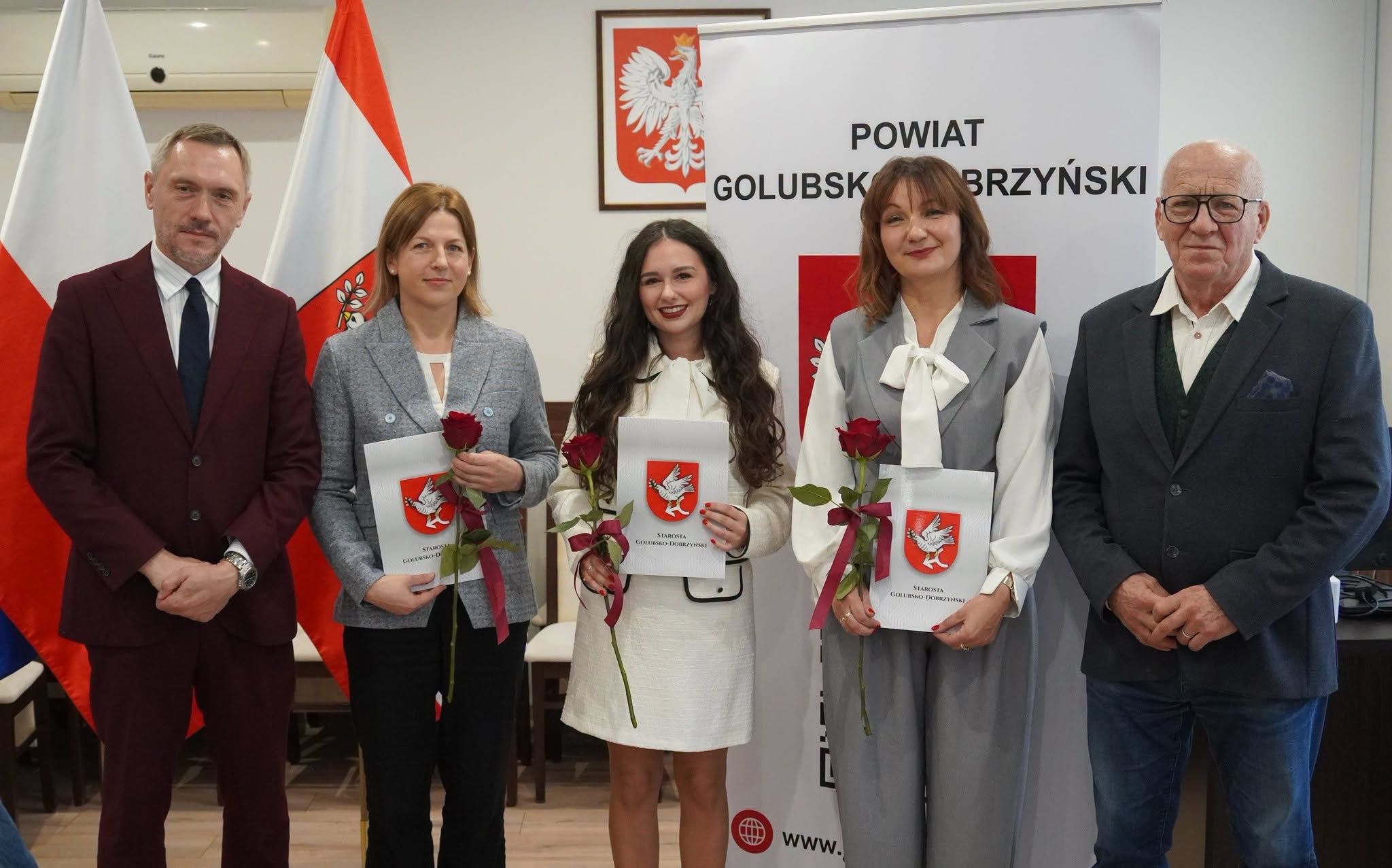 Nagrody otrzymali dyrektorzy i nauczyciele
